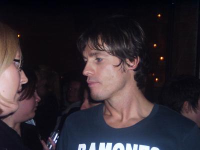 steve entoure de ses fans