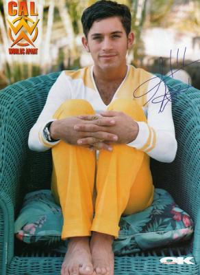 CAL COOPER SUR LE FAUTEUIL