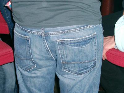 TJRS LES FESSES A STEVE